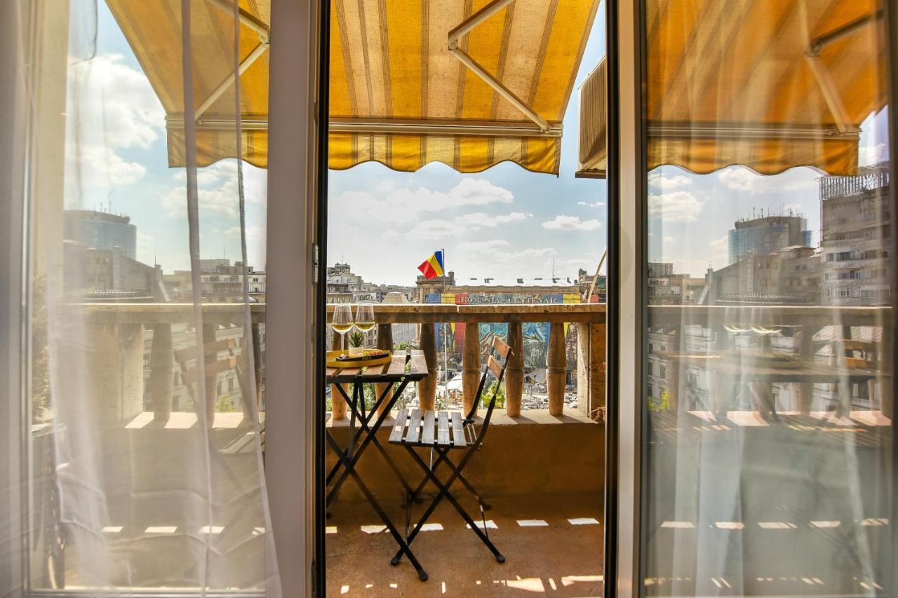Chic Accommodation With Breathtaking Views Over Calea Victoriei - Your Central Heaven Bukarest Exteriör bild