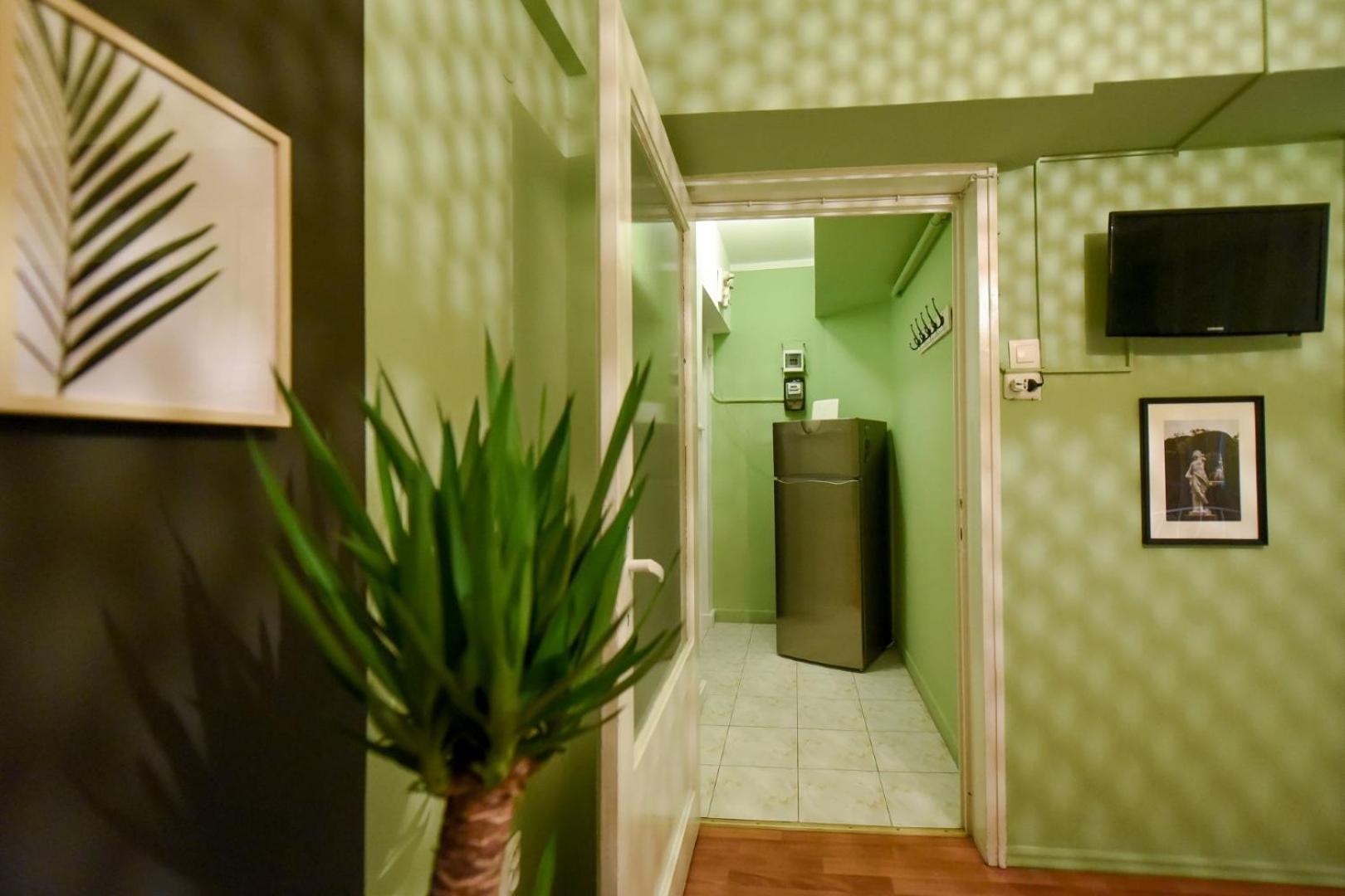 Chic Accommodation With Breathtaking Views Over Calea Victoriei - Your Central Heaven Bukarest Rum bild